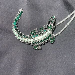 Lizard necklace or broach